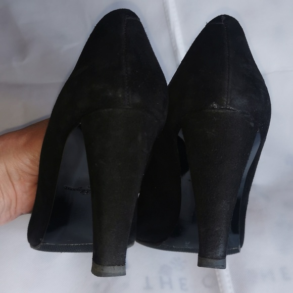 Black Robert Clergerie suede pumps - Picture 6 of 8
